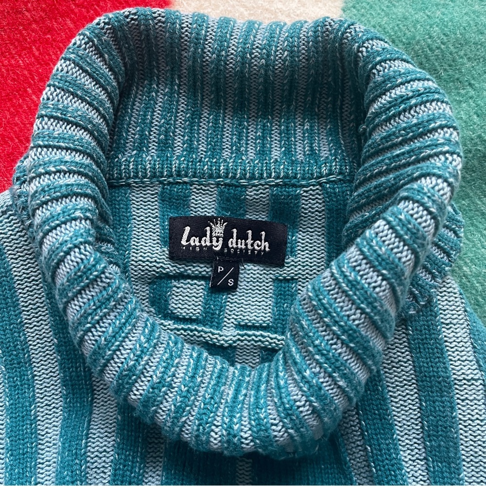 Y2K Lady Dutch Teal Turtleneck Sweater - Picture 3 of 9